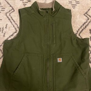 Carhartt women’s XL olive colored vest! Sherpa lined duck canvas NWOT